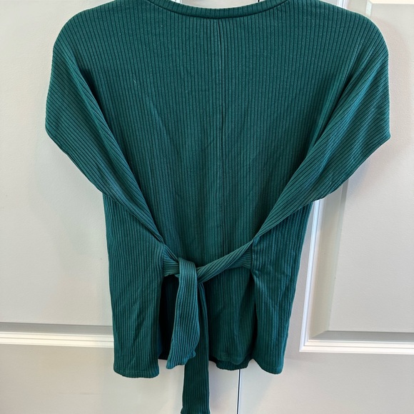 Small Express Top - Picture 4 of 6